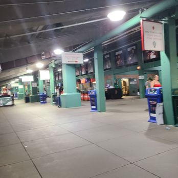 Fenway Park - Stadiums & Arenas Near Me - Boston, Massachusetts Fenway Park - Stadiums & Arenas Near Me - Boston, Massachusetts