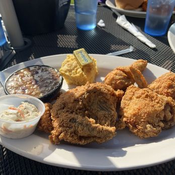 Boneyard Pub and Grille - Sunday special- southern fried chicken - Chicken Wings Near Me - Mukwonago, Wisconsin