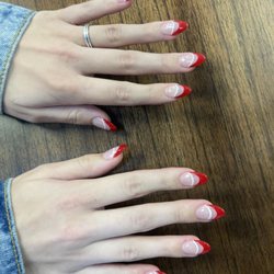 MC Nails - Full Set Acrylic Nails