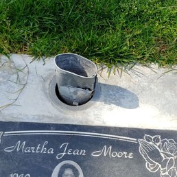 Several damaged steel vases. Poor quality of grounds keepers. Several damaged steel vases. Poor quality of grounds keepers.