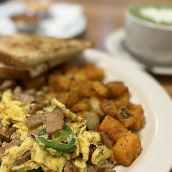 LA Prime Caffe - Spicy sausage scramble - Breakfast & Brunch Near Me - Los Angeles, California LA Prime Caffe - Spicy sausage scramble - Breakfast & Brunch Near Me - Los Angeles, California
