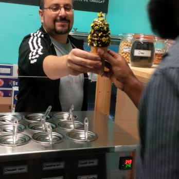 La Diperie - Finally getting his ice cream! - Ice Cream & Frozen Yogurt Near Me - Montreal, Quebec