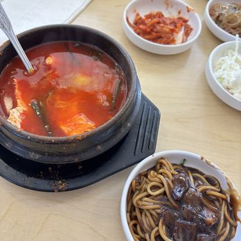 Doma Korean Restaurant - soft tofu soup and Jajangmyeon Noodles - Korean Near Me - Sacramento, California Doma Korean Restaurant - soft tofu soup and Jajangmyeon Noodles - Korean Near Me - Sacramento, California