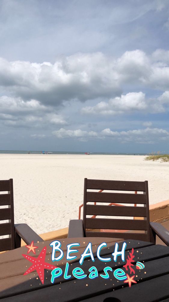 FLIPPERS BEACH BAR 27 Photos & 25 Reviews 4900 Gulf Blvd, St. Pete