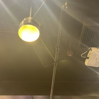 Shirazi Karahi - Nasty dust buildup on ceiling fan right above your table - Pakistani Near Me - Fresh Meadows, New York Shirazi Karahi - Nasty dust buildup on ceiling fan right above your table - Pakistani Near Me - Fresh Meadows, New York