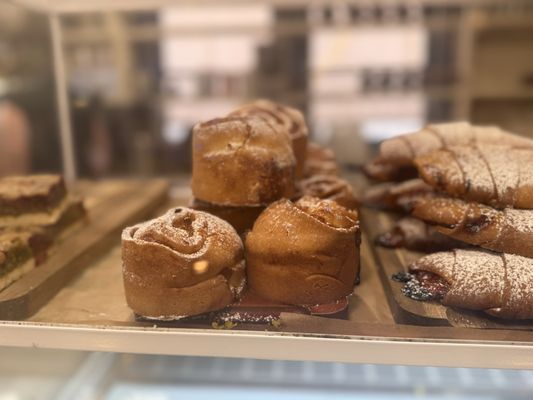 Muri Coffee & Dessert by null