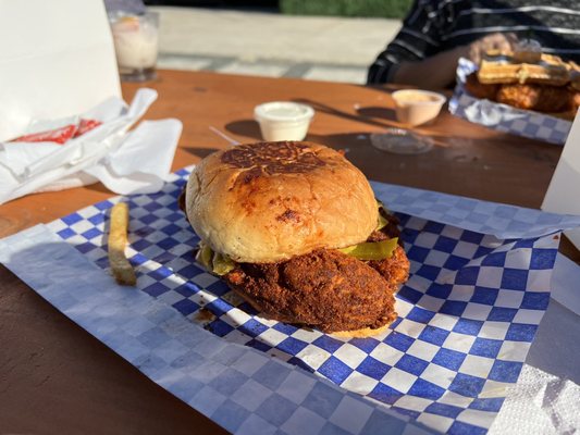 Pete's Hot Chicken by null