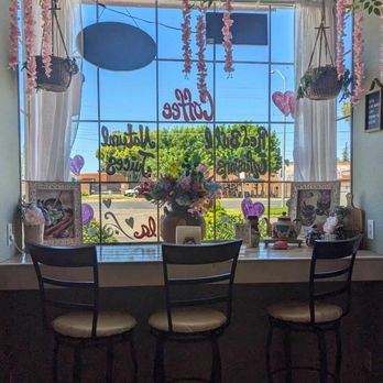 Cafecito Lounge - Coffee & Tea Near Me - Lodi, California
