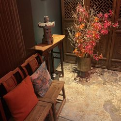 Ya | The Mandarin Room 黄鹤楼