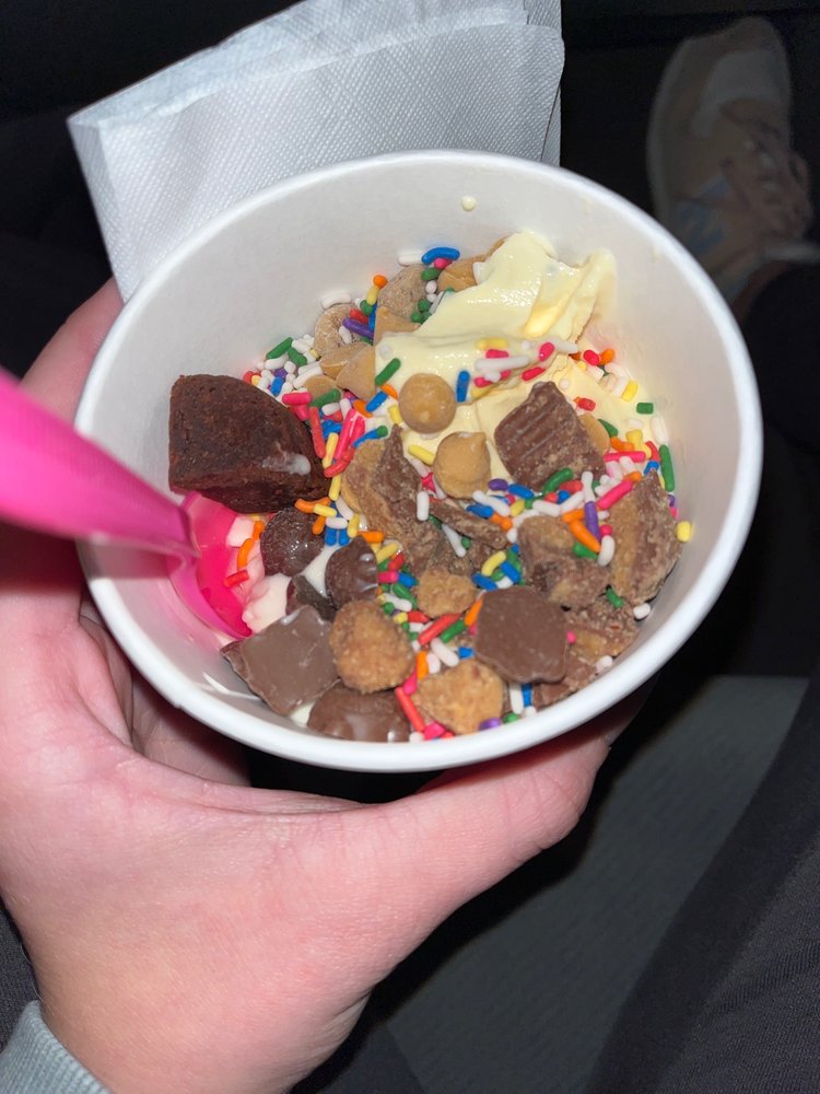 SWEETFROG PREMIUM FROZEN YOGURT Updated August 2024 14 Photos & 17