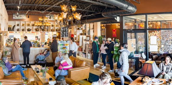 Momo cafe by null