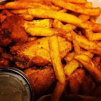 Lefty’s Place - Hot wings and ranch fries - Pizza Near Me - Morgantown, West Virginia Lefty’s Place - Hot wings and ranch fries - Pizza Near Me - Morgantown, West Virginia