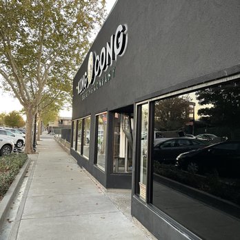King Cong Brewing - Front entrance - Breweries Near Me - Sacramento, California
