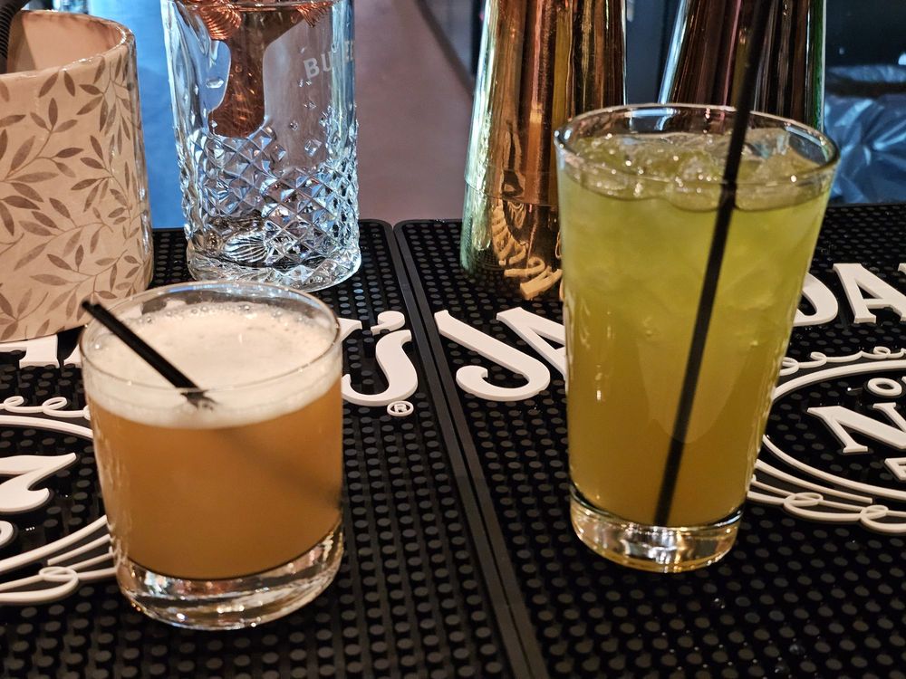 Primrose Bar & Lounge