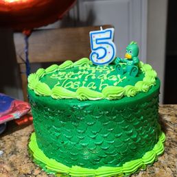 a birthday cake with a number 5 on it a birthday cake with a number 5 on it