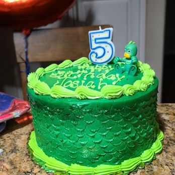 Safeway - a birthday cake with a number 5 on it - Grocery Near Me - Santa Rosa, California