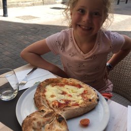 Awesome bunny-shaped pizza