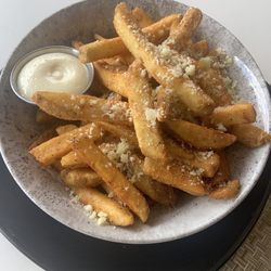 Peak Cellars - Peak fries - so good