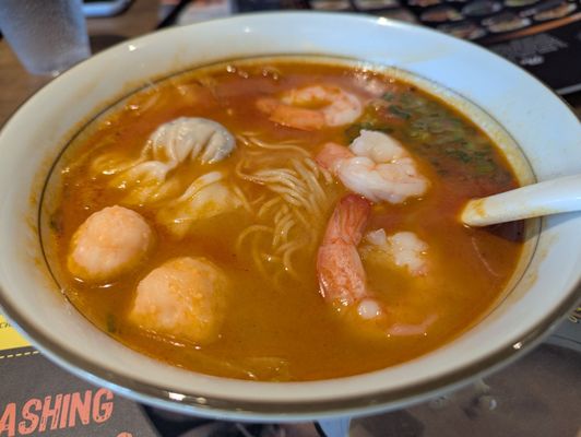 Le Shrimp Noodle Bar @ The Americana at Brand by null