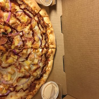 Cosmo's Pizza - Pizza Near Me - Denver, Colorado