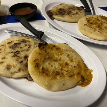 El Cuscatleco restaurant - Frijol Pupusas Revuelta Pupusas - Salvadoran Near Me - Bakersfield, California El Cuscatleco restaurant - Frijol Pupusas Revuelta Pupusas - Salvadoran Near Me - Bakersfield, California