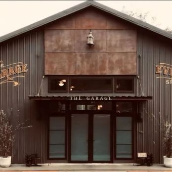 The Garage Event Space - Outside - Venues & Event Spaces Near Me - BINGEN, Washington The Garage Event Space - Outside - Venues & Event Spaces Near Me - BINGEN, Washington