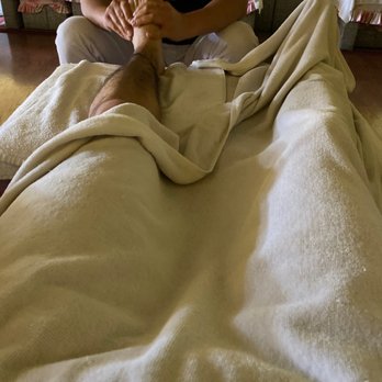 Leaf Massage - My feet are indeed happy. The name of the place is not false advertisement. - Massage Near Me - San Luis Obispo, California