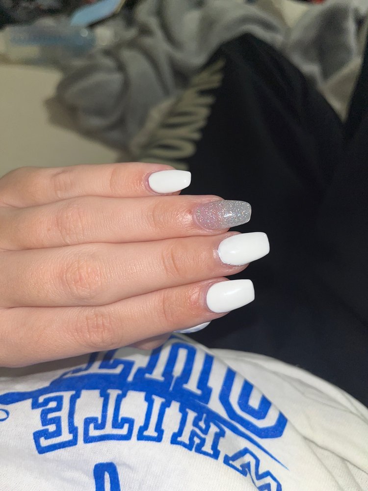 HAPPY NAILS Updated October 2024 21 Photos & 28 Reviews 141