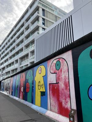 East Side Gallery by null