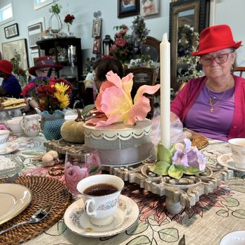 Basketique - Lovely centerpiece! - Tea Rooms Near Me - Orange Park, Florida Basketique - Lovely centerpiece! - Tea Rooms Near Me - Orange Park, Florida