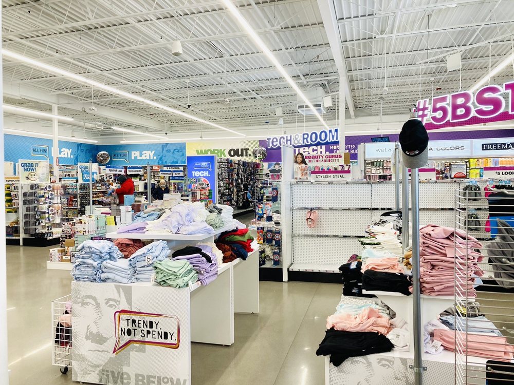 FIVE BELOW - Updated August 2025 - 21 Photos - 2068 Fruitville Pike - Five Below Baltimore Pike Springfield Pa