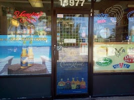 Juno Beach Liquors Logo