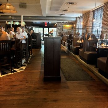 BLVD Kitchen & Bar - American Near Me - Minnetonka, Minnesota