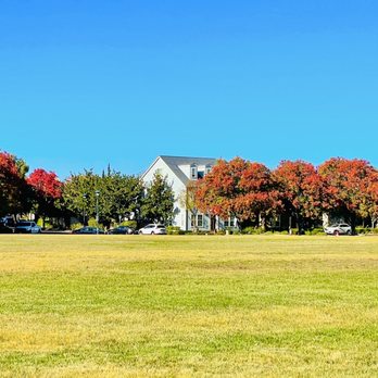 Live Oak Park - Parks Near Me - Santa Clara, California