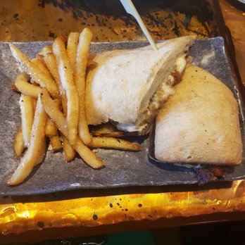 Bulle Rock Gourmet Pub & Grill - Steak sandwich - Pizza Near Me - Havre de Grace, Maryland