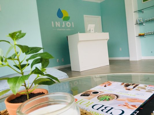 INJOI CBD STORE by null