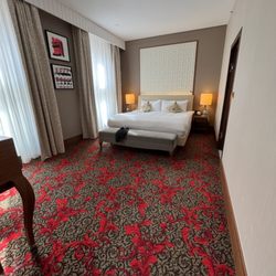The Ritz-Carlton, Vienna - Large Separate Bedroom