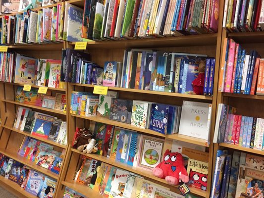 Eight Cousins Books by null