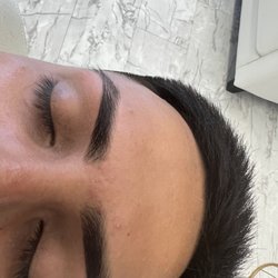Gill’s Threading & Henna