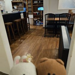 Red Cafe - The bar is in another room