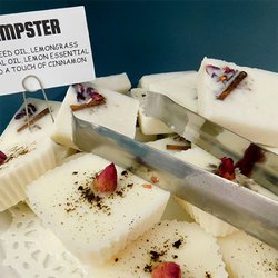 Moon's Harvest Bath & Body Shop - Cocoa Butter Bath Melts