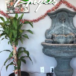 Healing Hands Spa and Wellness - Lobby / waiting area. Always nicely decorated with different holiday or seasonal decor.