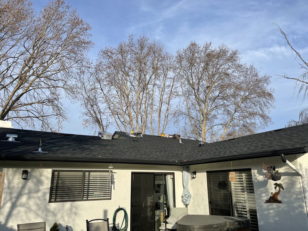 Slide of Orozco Roofing