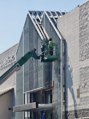 Max handyman services Logo