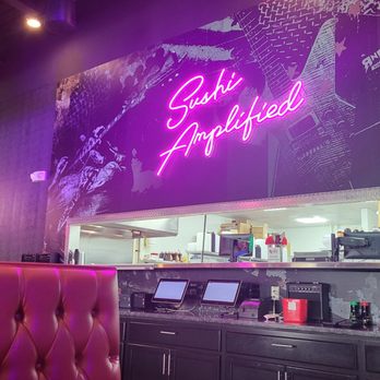 Rock N Roll Sushi - Kitchen view - Sushi Bars Near Me - Spring Hill, Tennessee