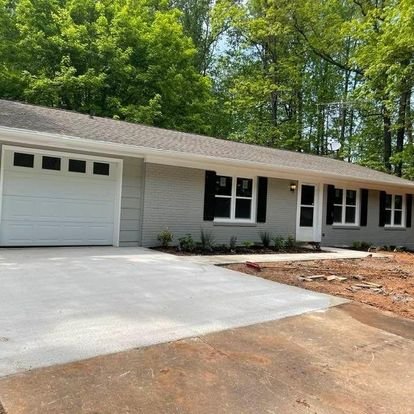 Slide of Vanegas Handyman