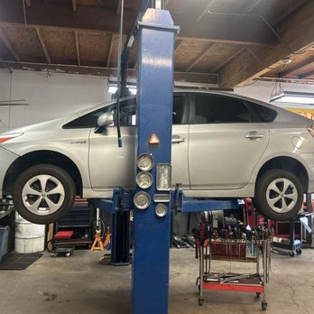 Rancho Smog and Auto Repair - Toyota Prius on lift for diagnosis - Auto Repair Near Me - Temecula, California Rancho Smog and Auto Repair - Toyota Prius on lift for diagnosis - Auto Repair Near Me - Temecula, California