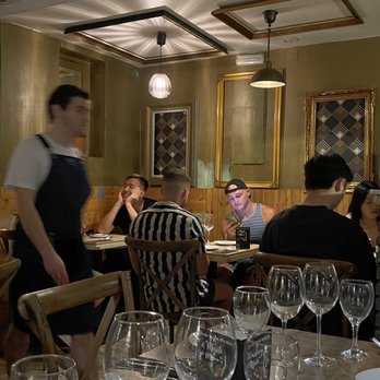 Cera 23 - Dining Room - Spanish Near Me - Barcelona, B Cera 23 - Dining Room - Spanish Near Me - Barcelona, B