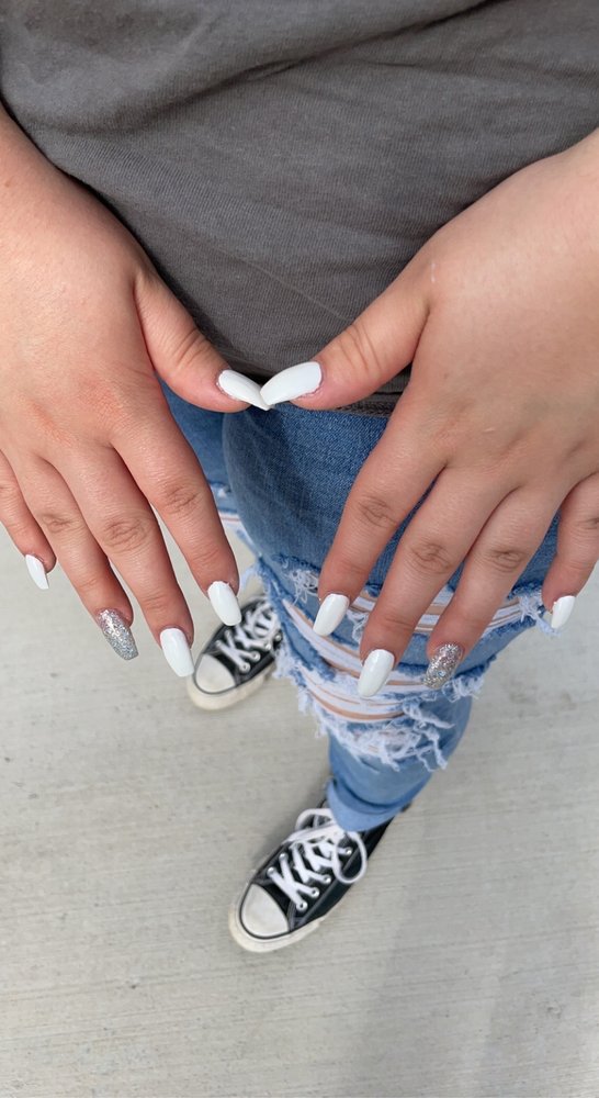 FASHION NAILS Updated October 2024 8 W Water St, Lewistown