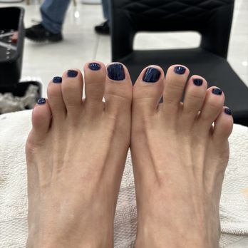 B Nail Lounge - No chip pedicure - Nail Salons Near Me - Munster, Indiana